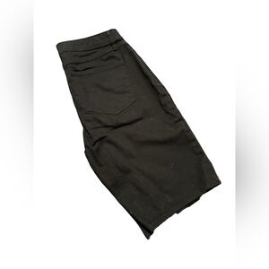 Lee Riders Bermuda women’s black Shorts size 12 measurements in pics like new